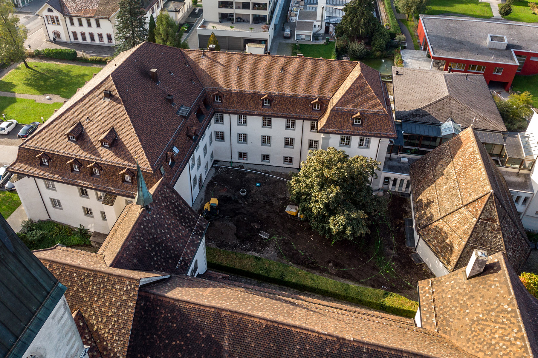 Steildach | Altersheim Kreuzstift | Schänis Bild